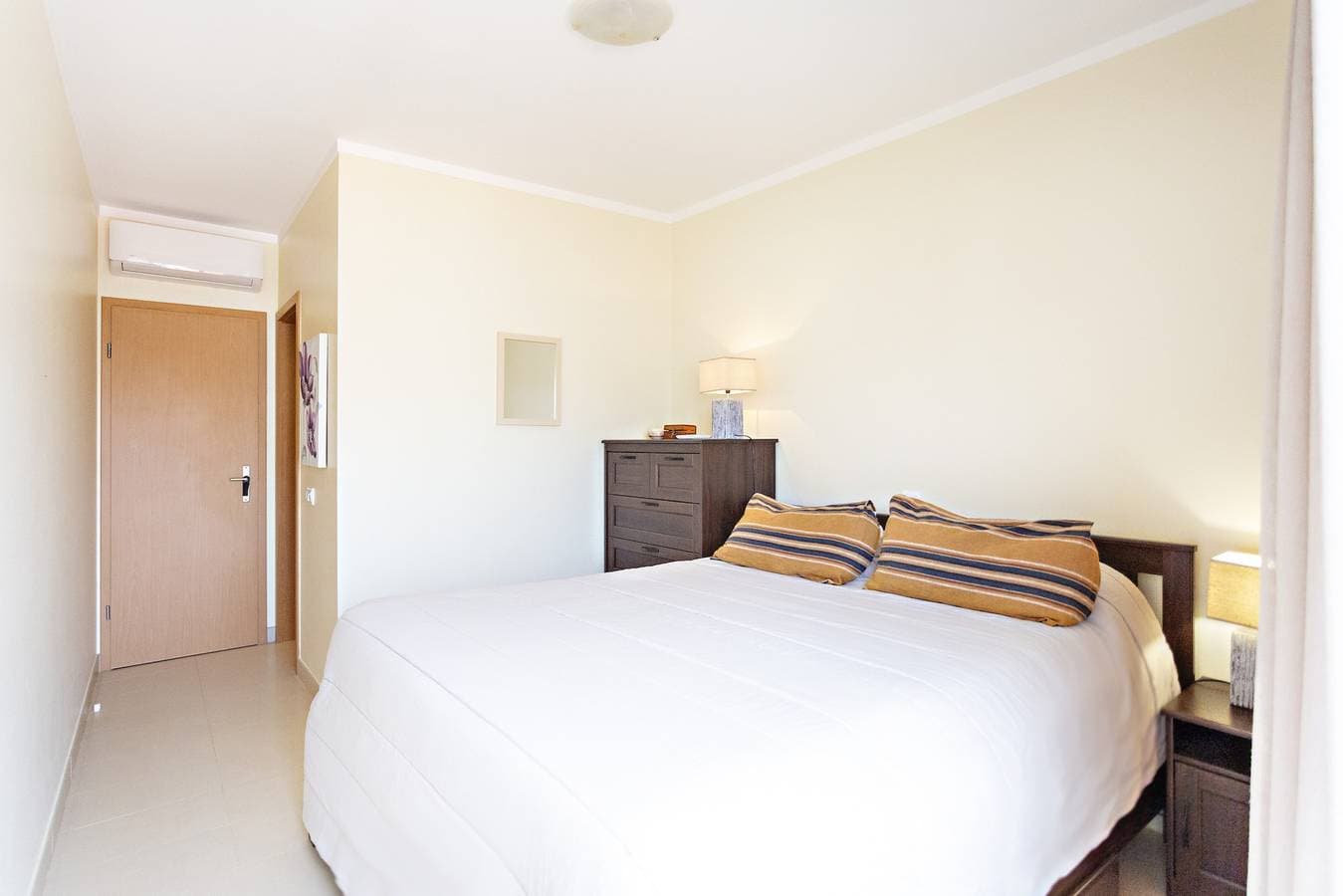 Foto 3 von 15: Cb Rivendell - Cabanas Beach