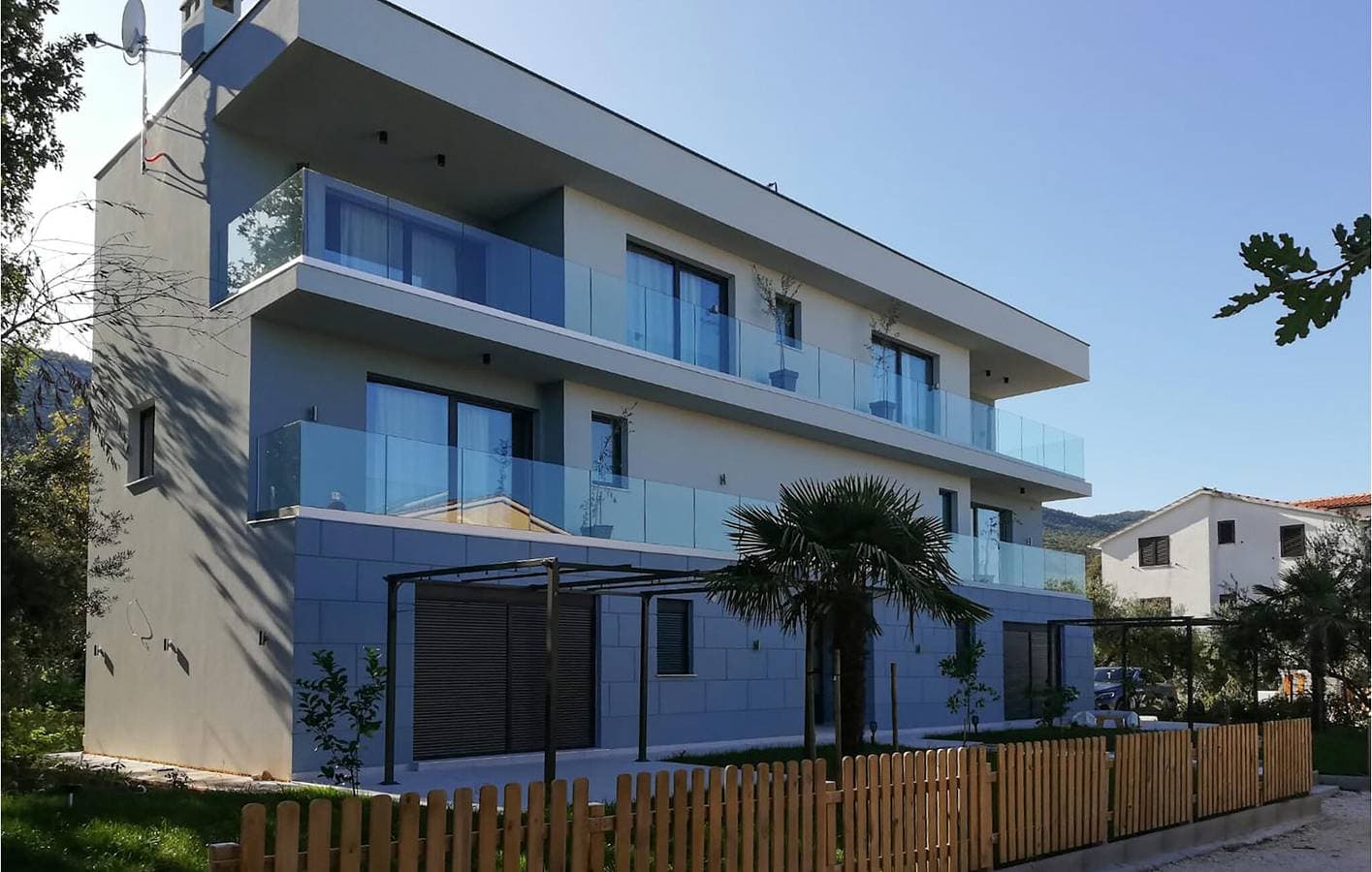 Wunderschöne Ferienwohnung mit Meerblick und Terrasse in Strandnähe 1