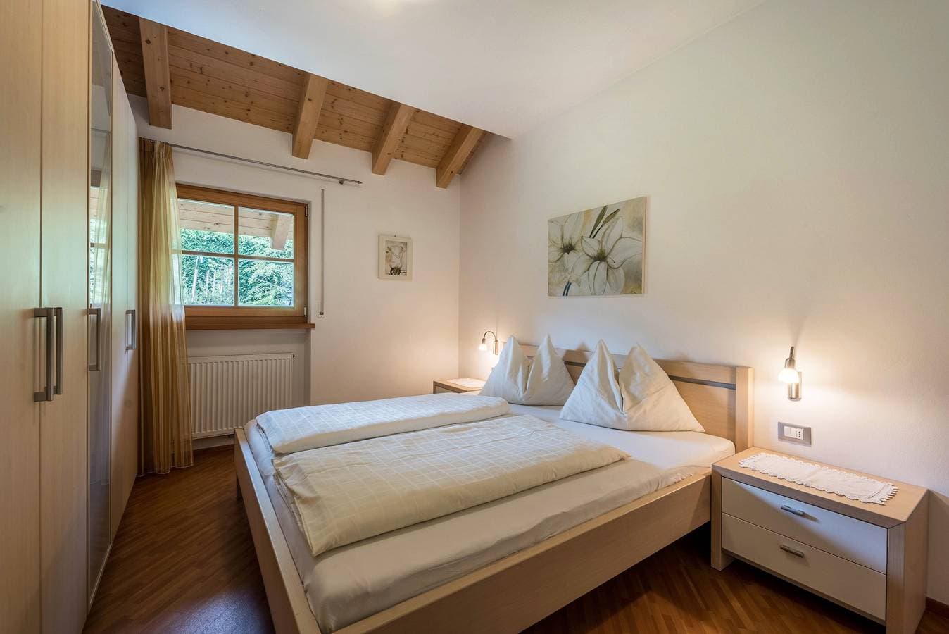 Foto 10 von 25: Ferienwohnung "Tischlerhof - Typ A" mit WLAN, Terrasse und Blick auf die Berge