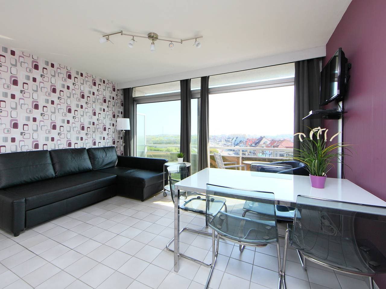 Foto 7 von 17: Studio 604 with balcony