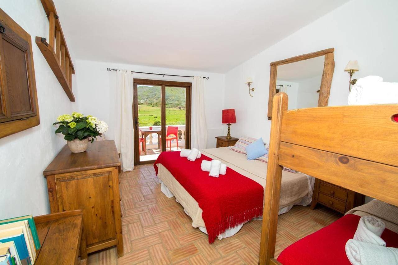 Foto 4 von 10: Economy Double or Twin Room
