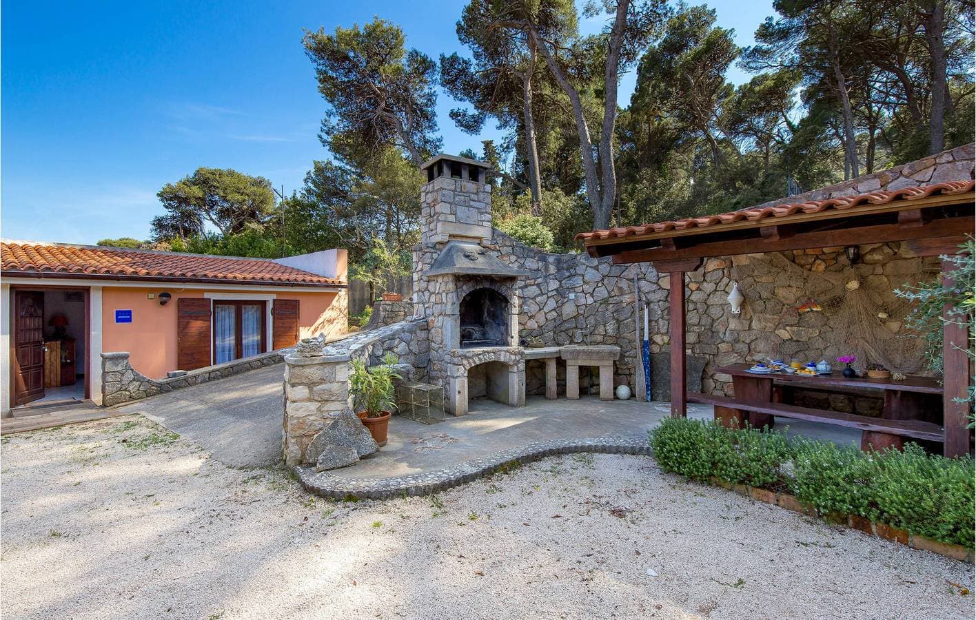 Foto 11 von 33: Gemütliche Ferienwohnung mit Terrasse, WLAN und Parkplatz in der Nähe des Strandes von Valdarke