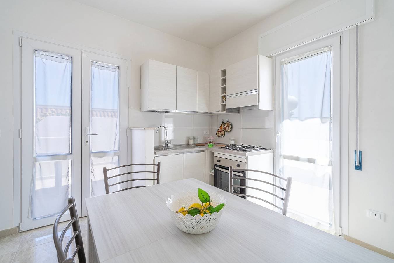 Foto 8 von 29: Ferienwohnung 'Appartamento Nemo' mit Meerblick, WLAN und Klimaanlage