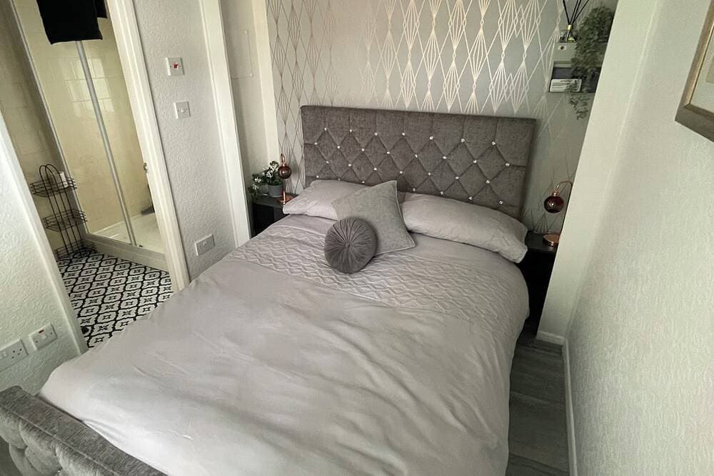 Foto 3 von 28: Private Tranquil One Bedroom Lodge With Parking and Outdoor Space. Pet Friendly!