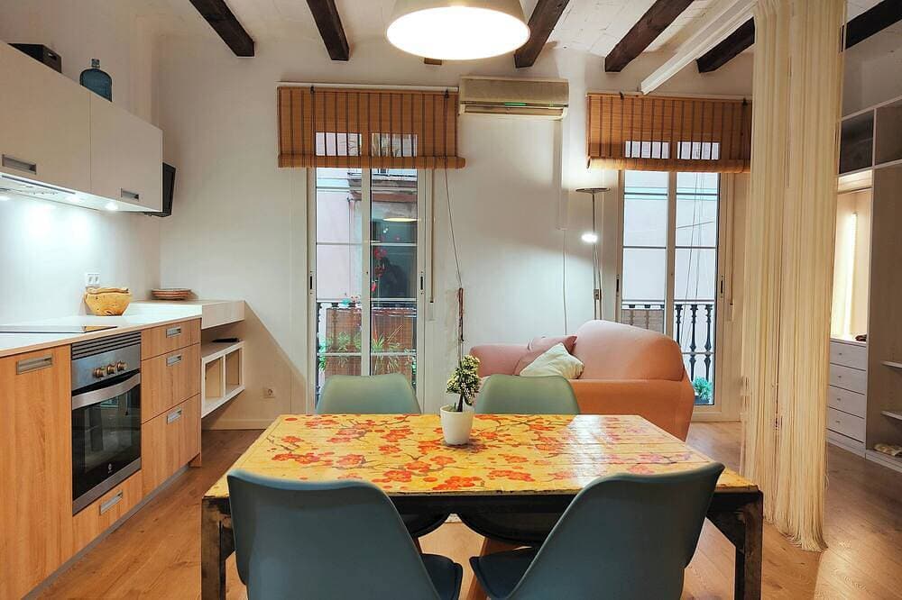 Foto 13 von 22: Best location in El Born, modern & super comfy