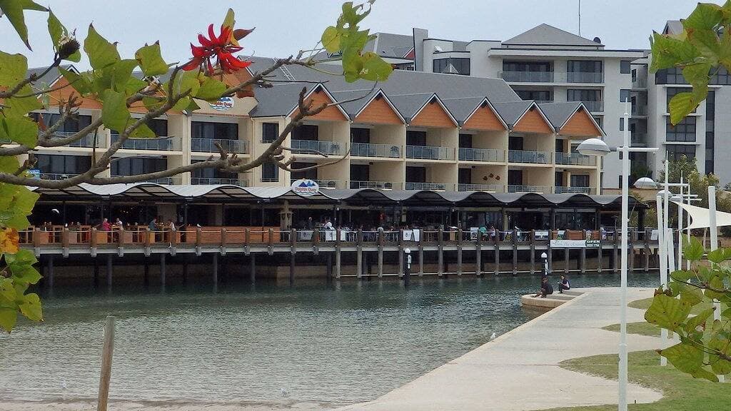 Mandurah Canal Ferienhaus mit eigenem Steg! Boote Krabben! Delphine! 1