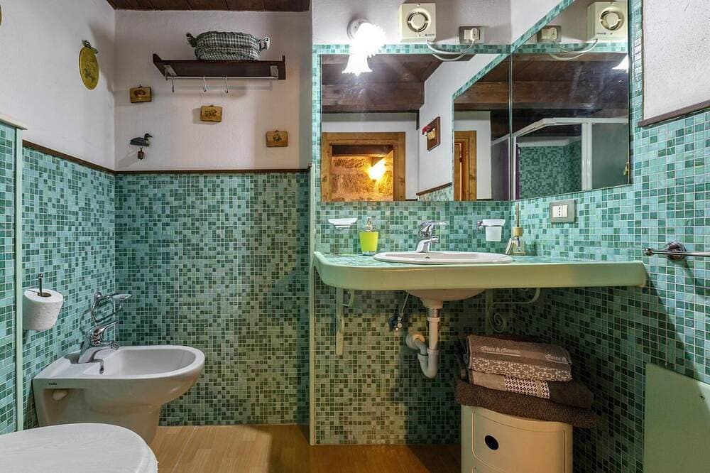 Foto 7 von 30: Alghero Old Town. Authentic Mediterranean Apartment  near the Sea. Sardinia