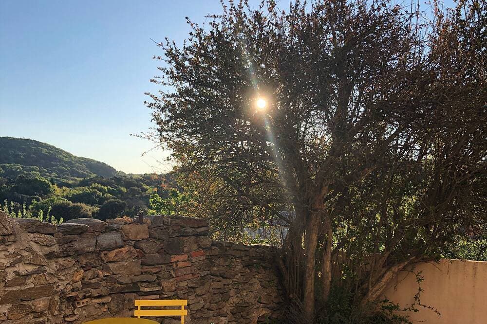 Foto 11 von 20: Schönes freistehendes Haus mit zwei Schlafzimmern, privat, mit 40qm Außenterrasse.
