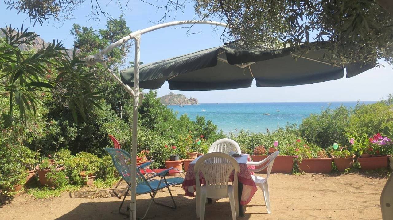 Casa con giardino sulla spiaggia 1