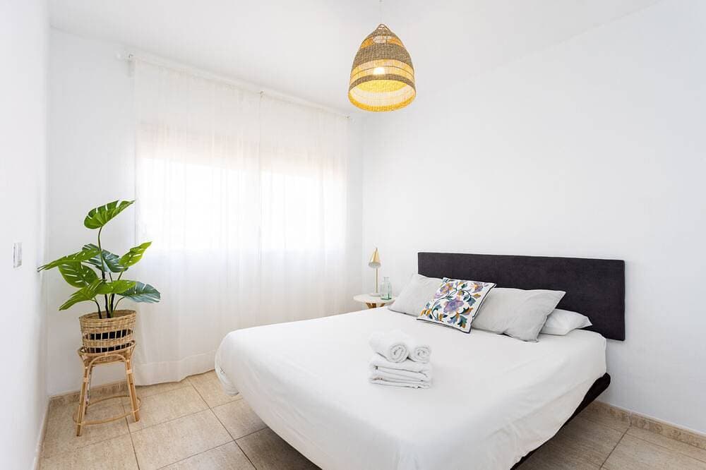 Foto 2 von 24: Nice beach & pool apartment. Los Cristianos