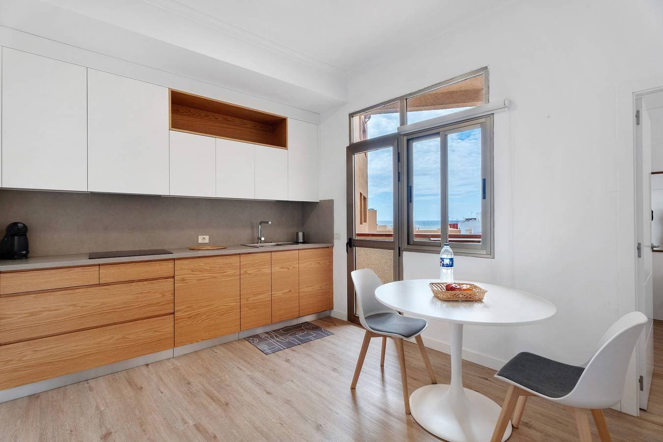 Foto 4 von 26: Ferienwohnung 'Apartamento Bellavista, Bajo Alcalá' mit Balkon und WLAN