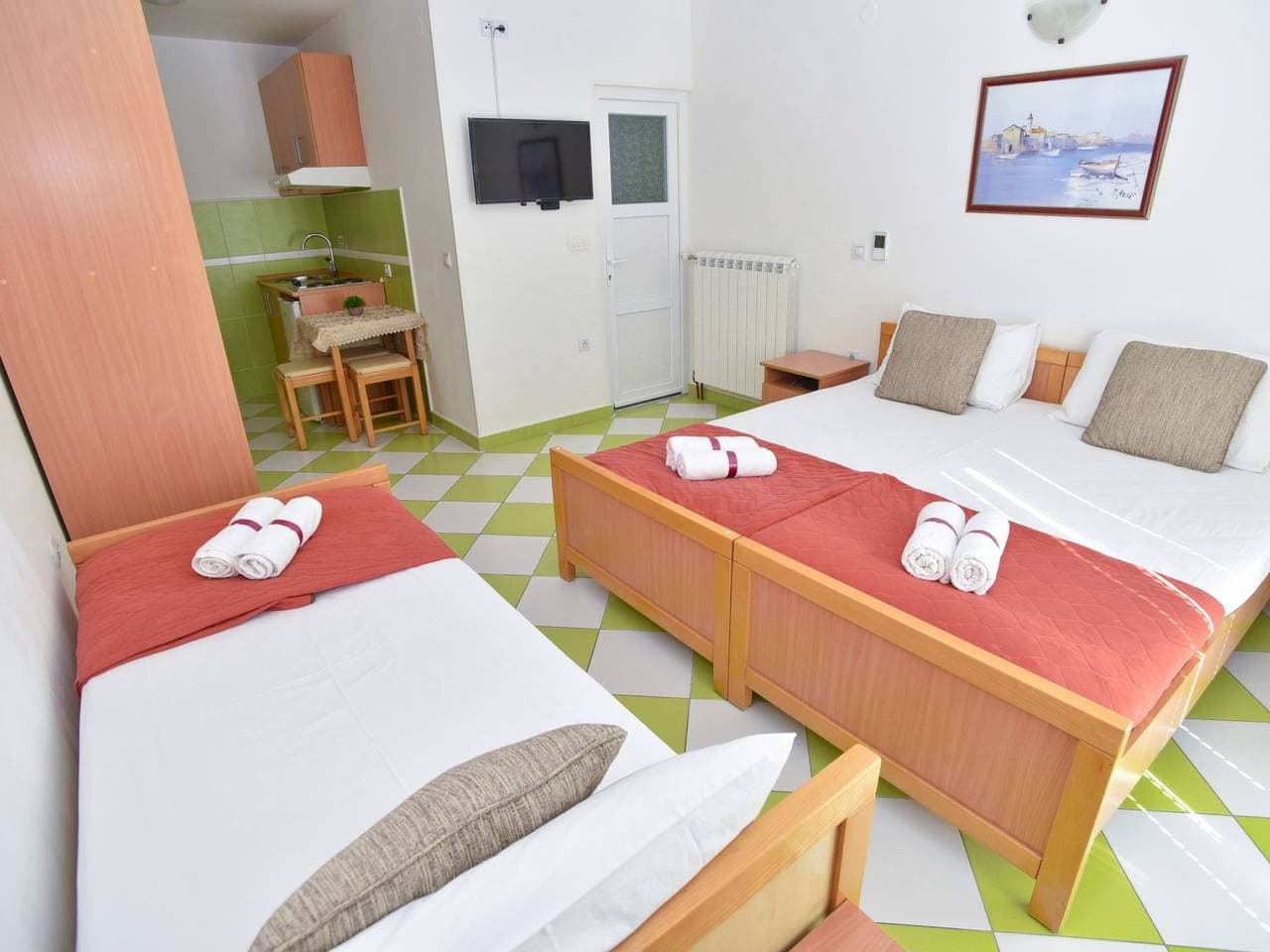 Foto 4 von 10: Studio-Apartment mit Balkon