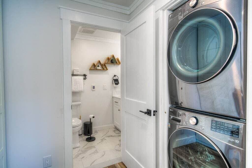 Foto 5 von 26: Beautiful mountain condo remodel!