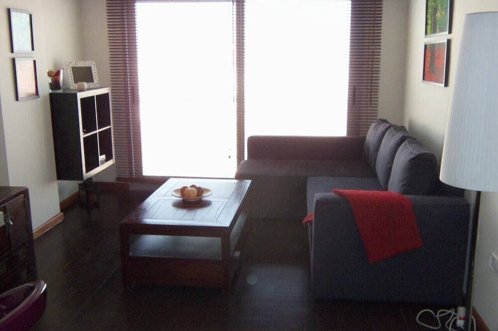 Foto 8 von 12: Komfortable Wohnung 2 Schlafzimmer 2 Badezimmer mit Garage und Pool
