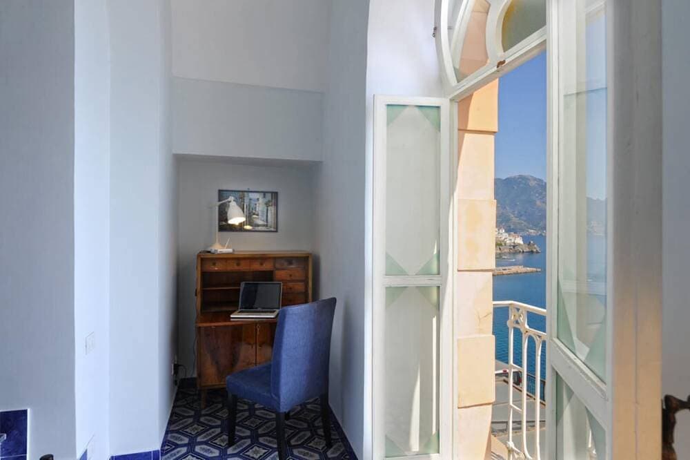 Foto 10 von 10: Mondrian in Amalfi Meerblick und Garten