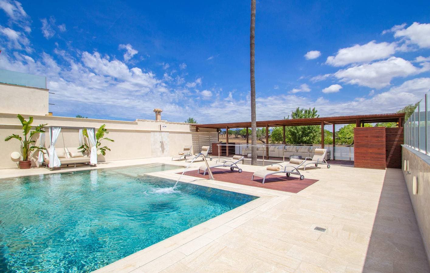 Foto 8 von 61: Gemütliches Apartment mit Pool, AC & BBQ in der Nähe des Stadtzentrums