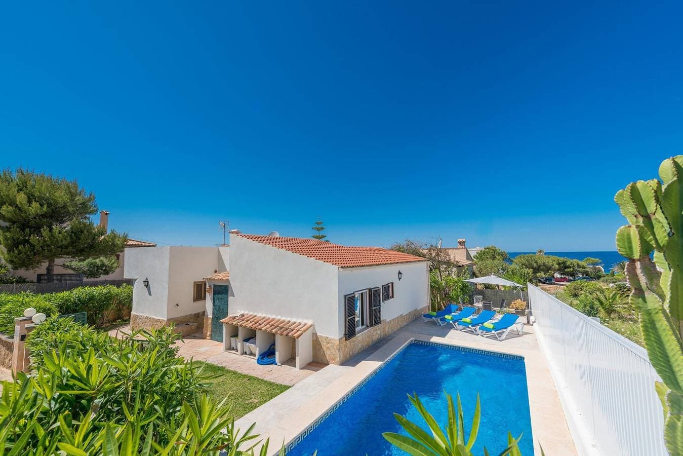 Foto 2 von 41: Villa für 4 Personen mit Garten