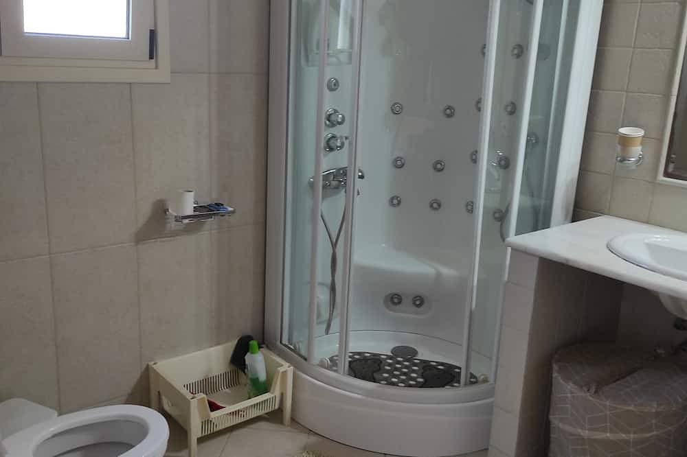 Foto 7 von 14: Spacious Room with a Private Bathroom - Stay with a Cretan Family!