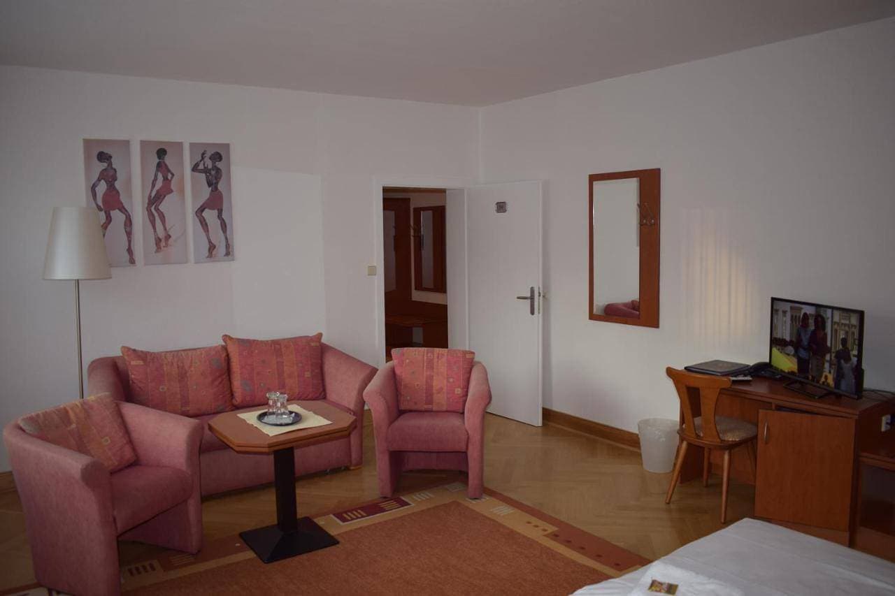 Foto 13 von 15: Family Room