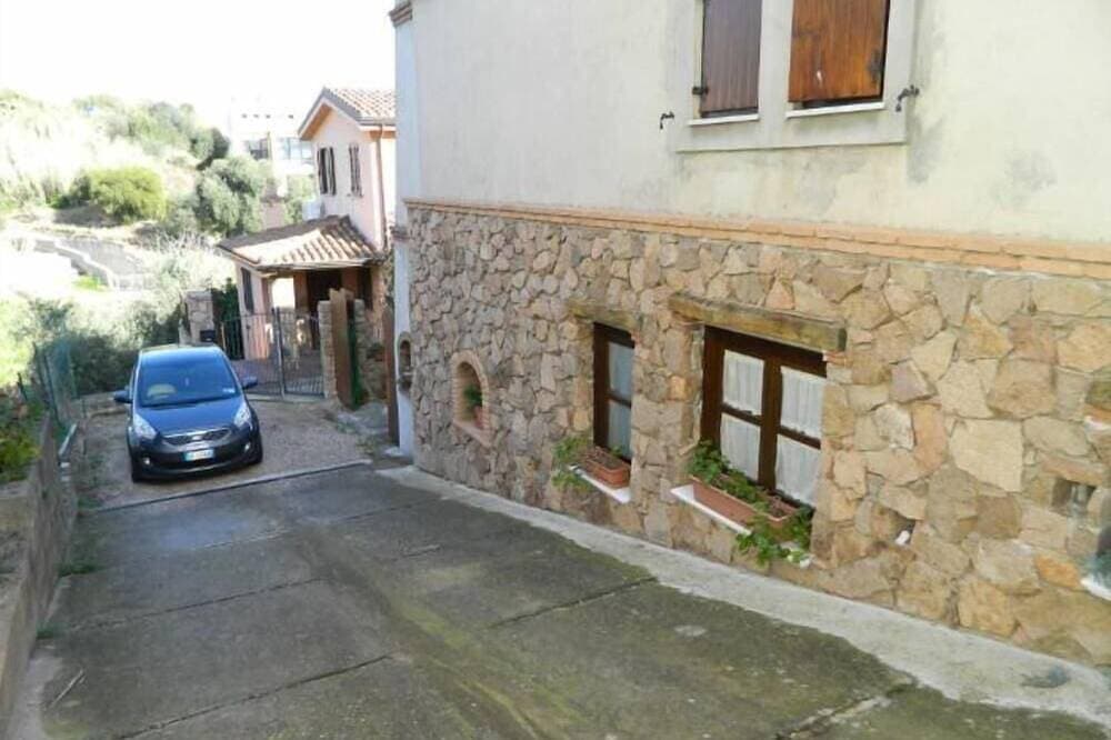 Foto 10 von 25: Haus Mit Veranda In Wenigen Schritten Vom Meer Entfernt