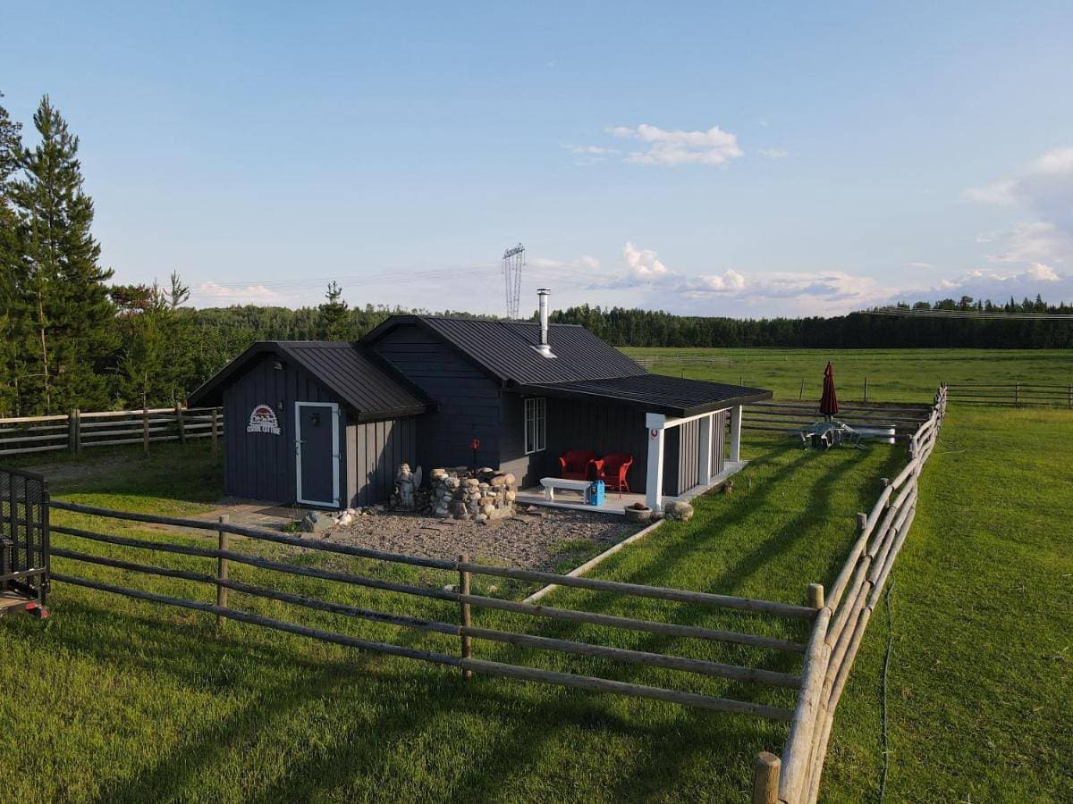 Woodhouse Cottages And Ranch 1