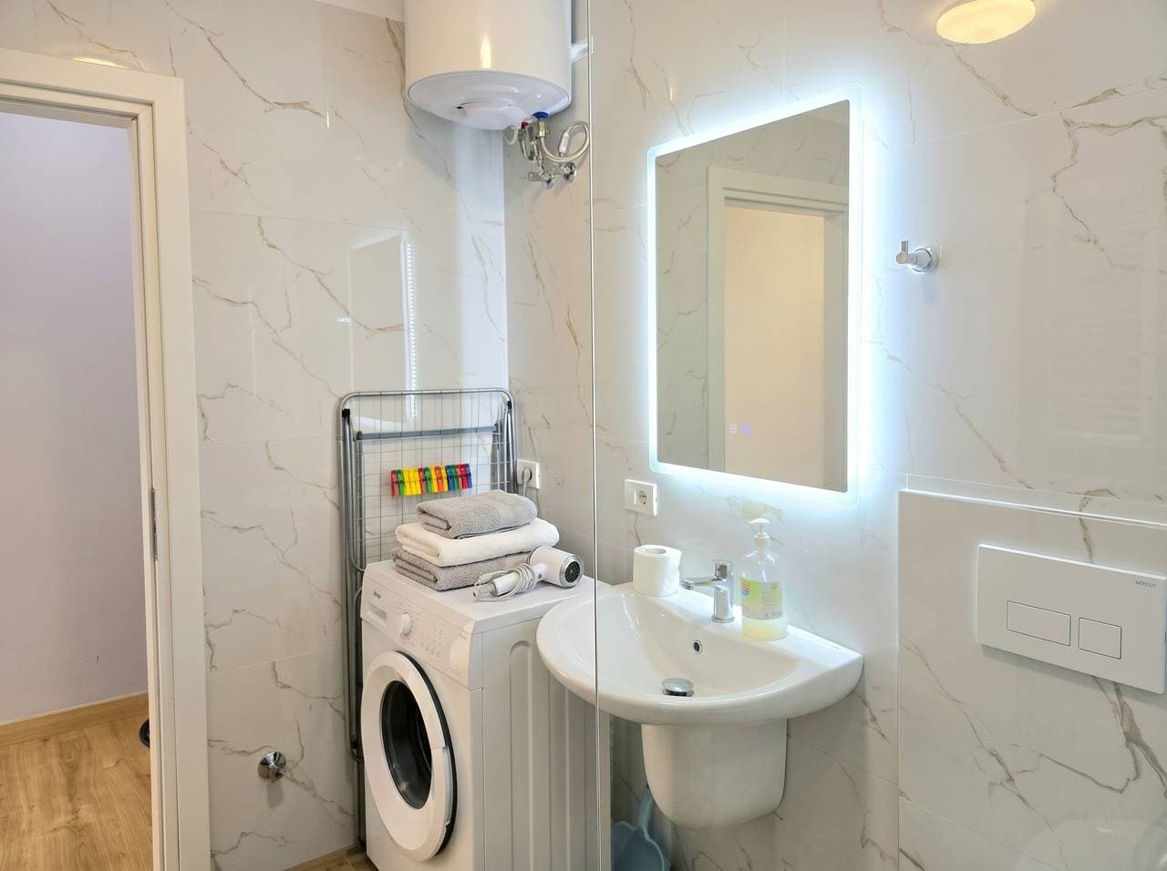 Foto 8 von 22: Ferienwohnung für 3 Personen mit Balkon