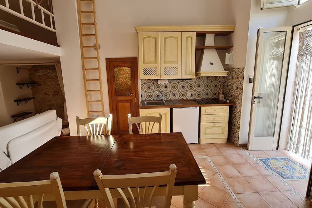 Foto 8 von 17: Mattinata, ancient renovated first floor in the historic center