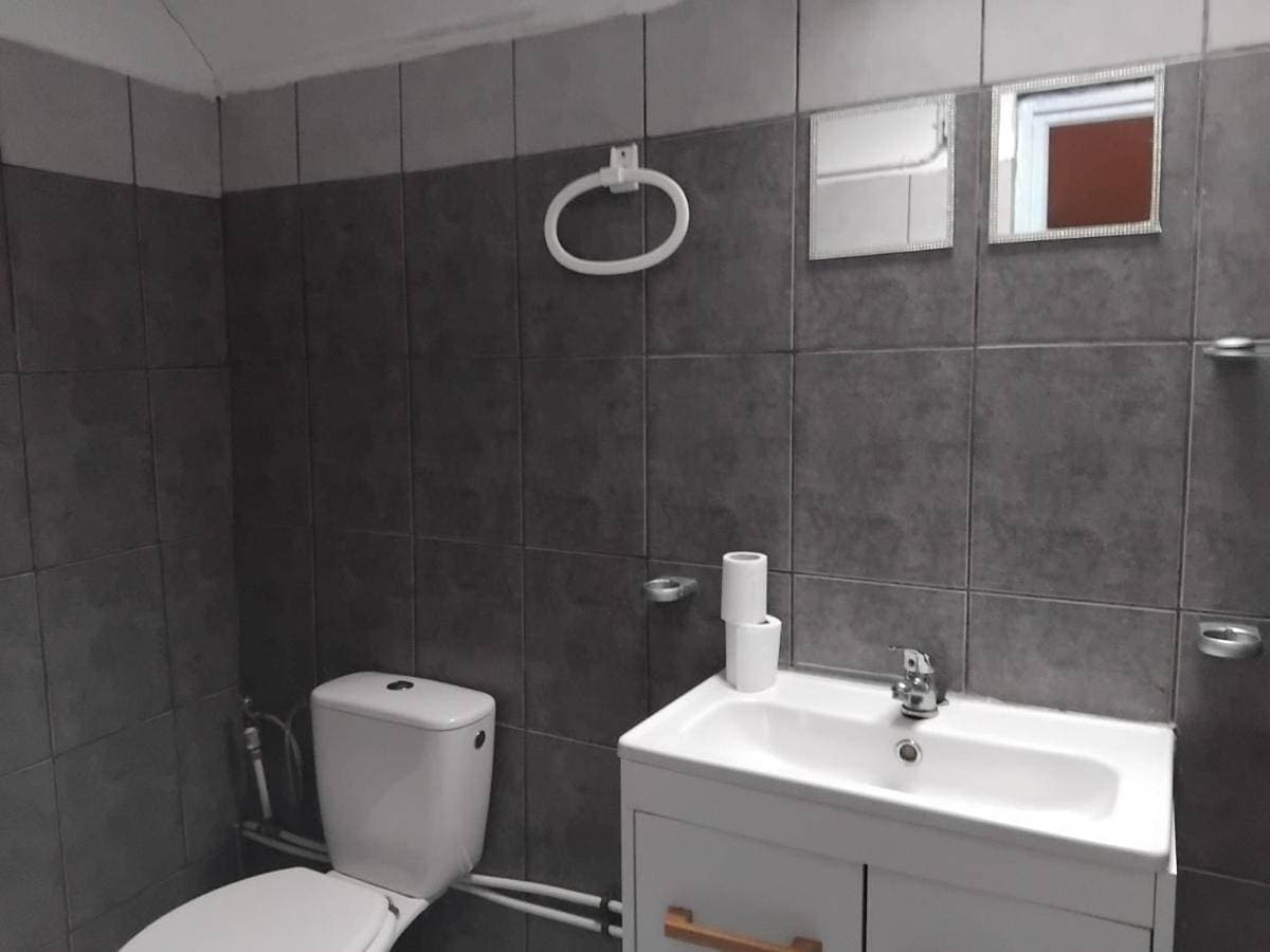 Foto 5 von 21: One-Bedroom Apartment