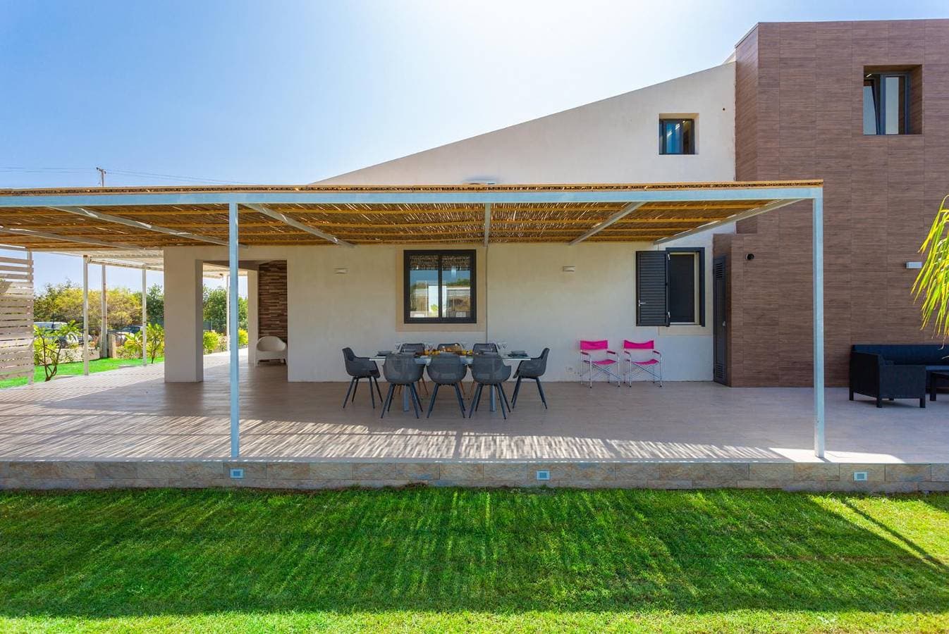 Foto 9 von 43: Villa für 8 Personen mit Garten