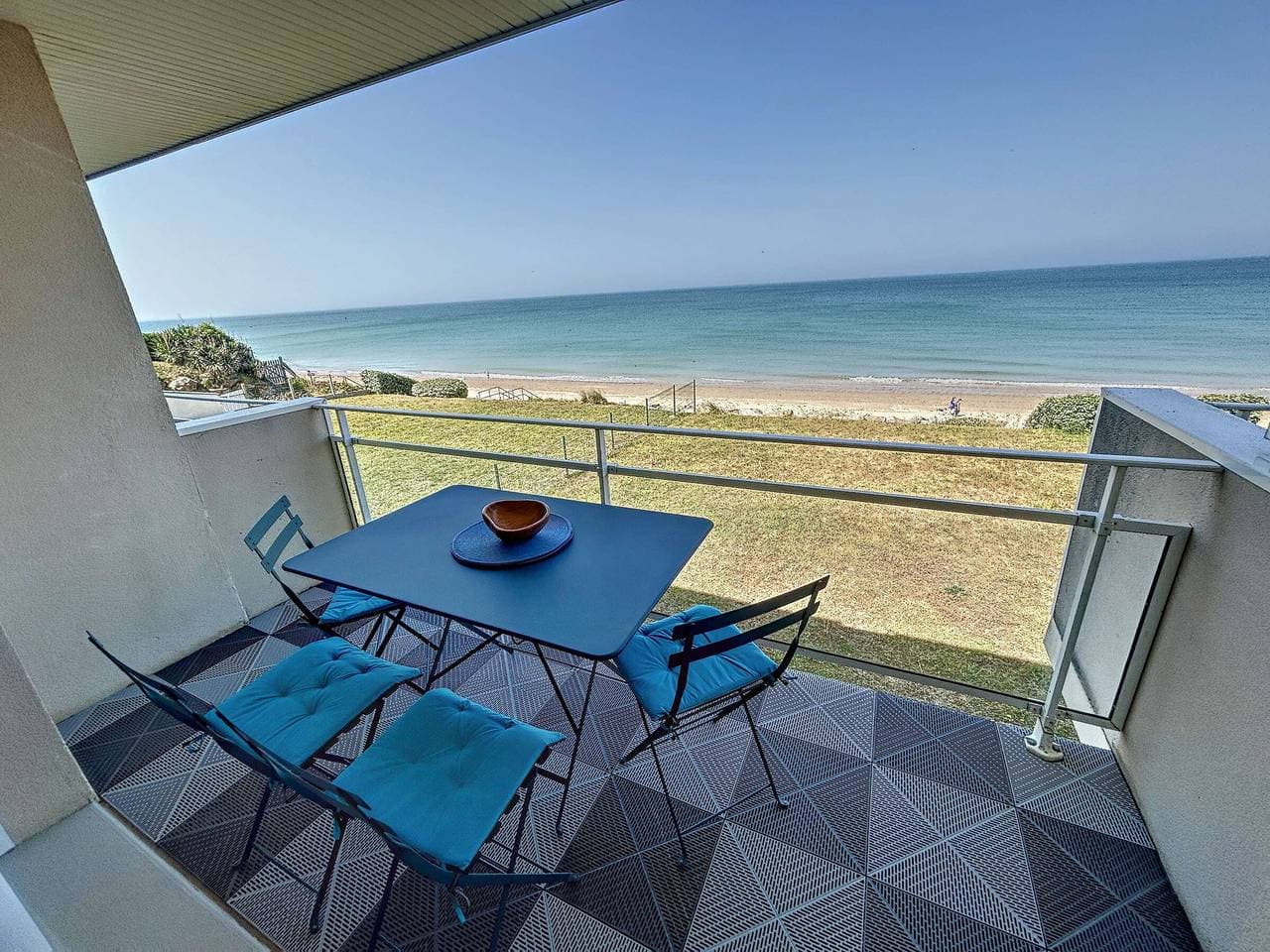 Foto 12 von 15: Apartment am Meer mit Balkon und privatem Parkplatz