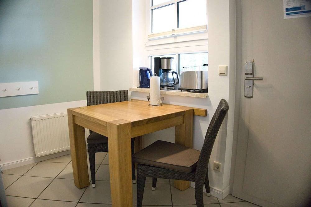 Foto 11 von 20: FeWo mit Garten-, Schwimmbad- und Saunanutzung - Haus Blick zur See FeWo 12