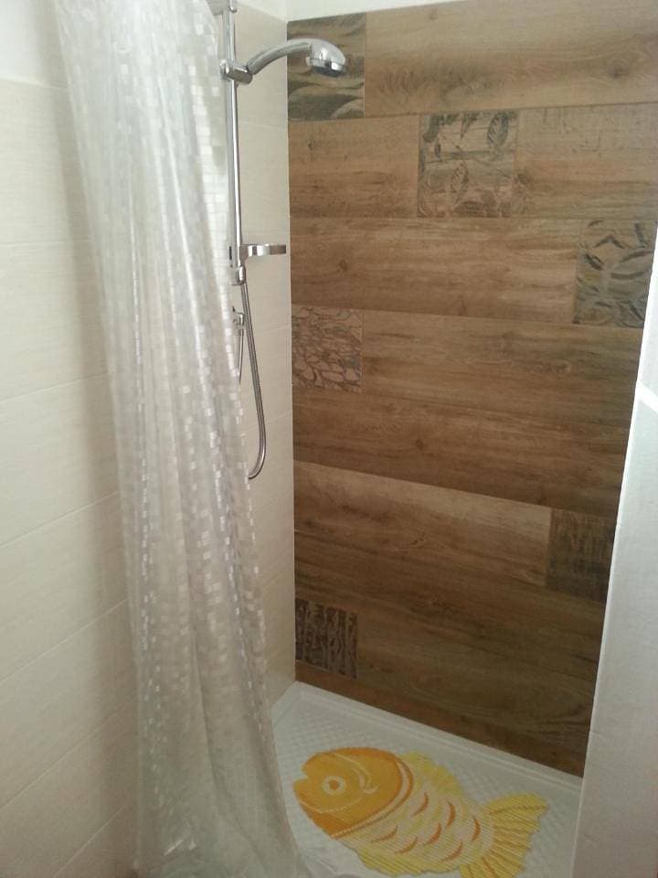 Foto 10 von 18: Double Room with Private Bathroom