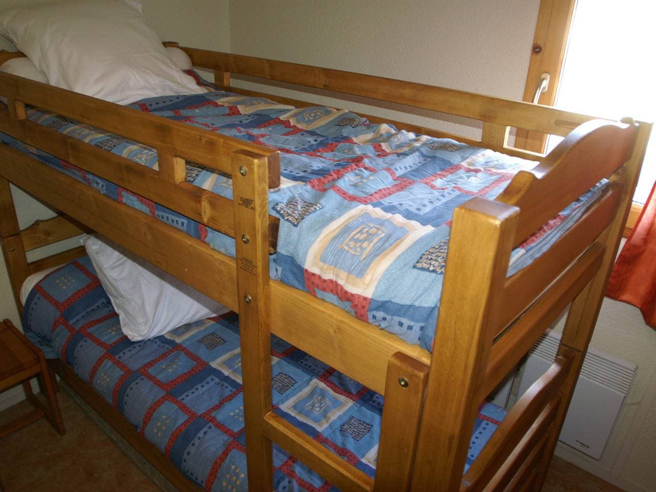 Foto 6 von 13: 2-Zimmer-Kabine für 5 am Pistenrand, Talblick, Balkon