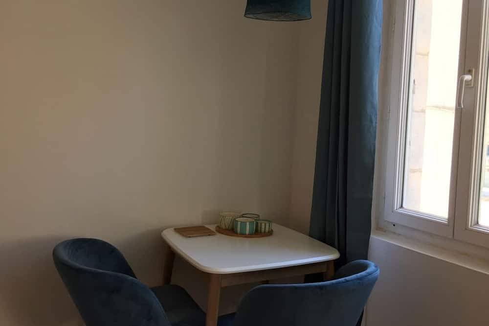 Foto 5 von 11: Studio-Stadt-Ensuite mit Dusche