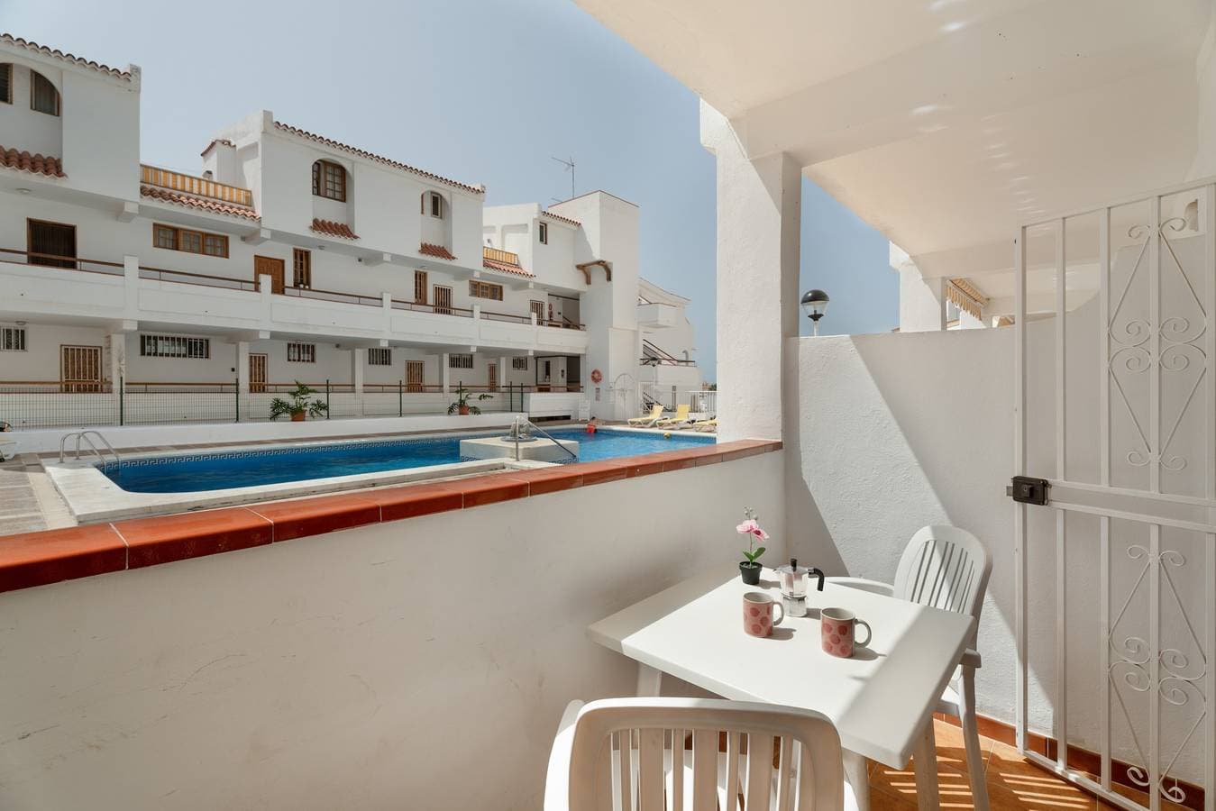 Foto 4 von 21: Ferienwohnung 'Los Cristianos One-bedroom' mit privatem Pool, Balkon und Wi-Fi
