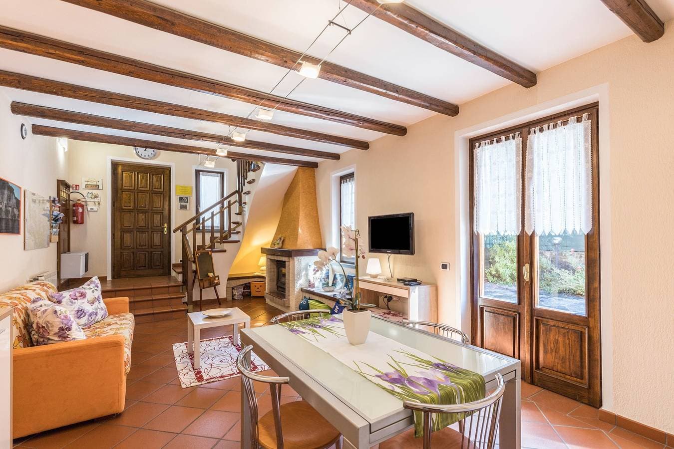 Foto 2 von 38: Casa Vacanza Anna am Lago Maggiore – Freistehendes Ferienhaus mit Garten, Haustiere erlaubt