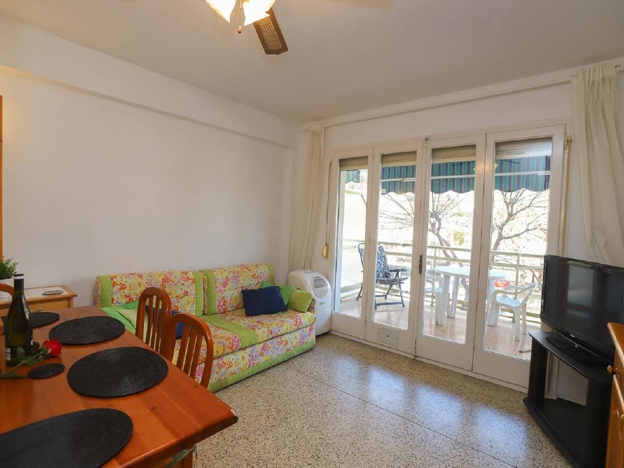 Foto 5 von 11: Ferienwohnung für 4 Personen mit Terrasse