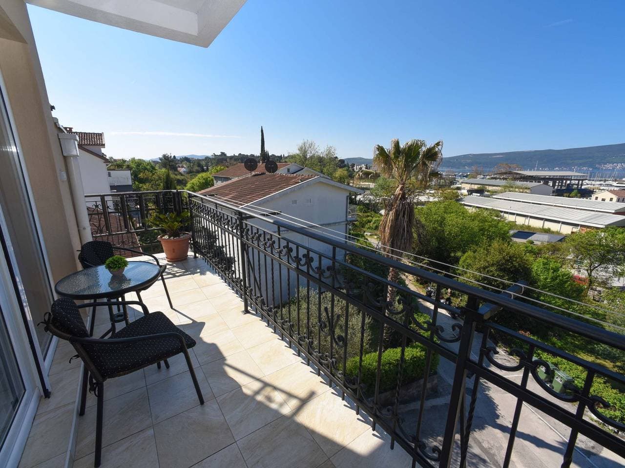 Foto 10 von 16: Wohnung "D und D Wohnungen Tivat"