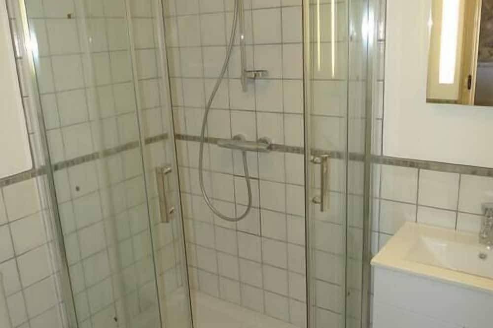 Foto 3 von 13: Schönes Studio-Apartment für 2/4 Personen mit Terrasse und Seeblick