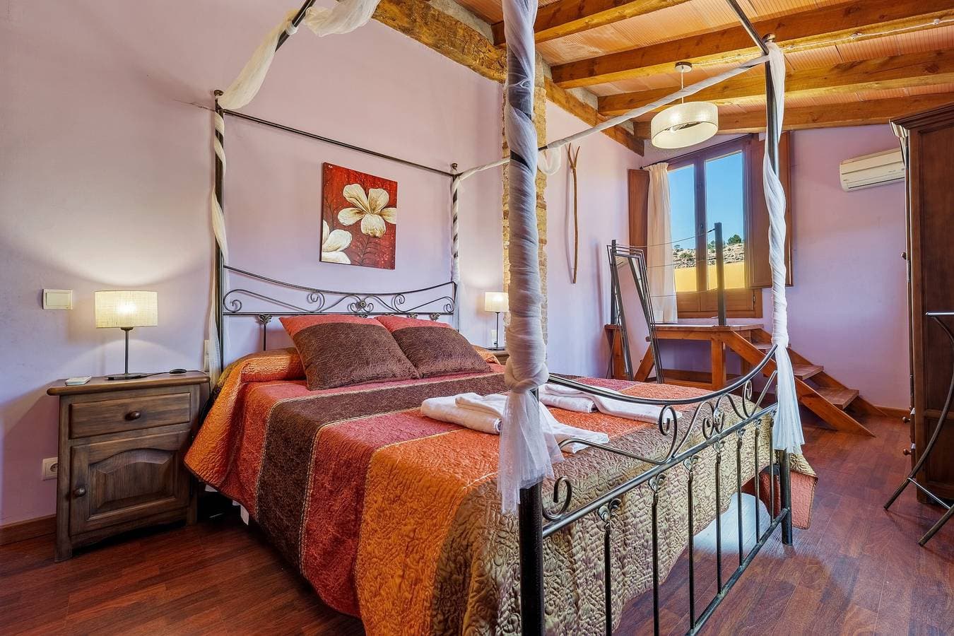 Foto 10 von 39: Ferienhaus 'Mas De Sisco' mit Bergblick, WLAN und Klimaanlage