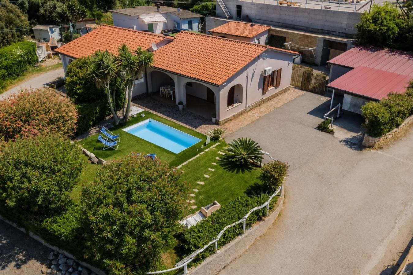 Foto 8 von 33: Villa für 6 Personen mit Garten