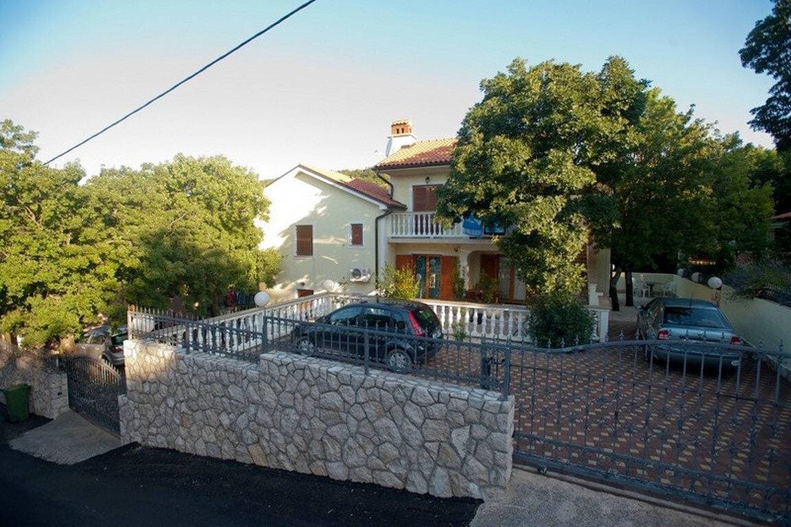 Foto 2 von 28: Apartman s terasom