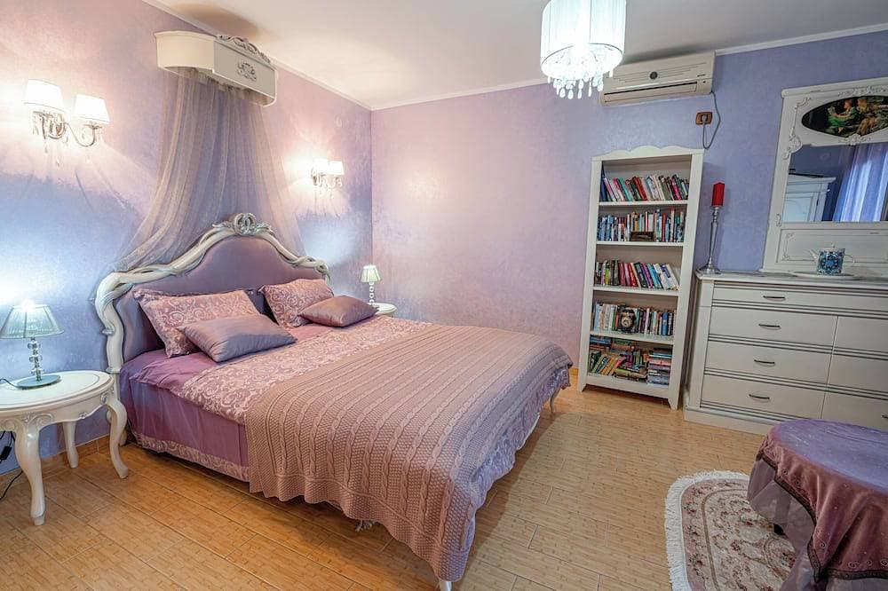 Foto 2 von 30: Magnificent villa with pool, sea and mountain views!