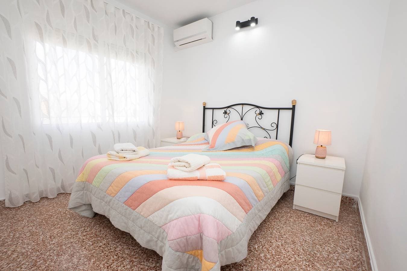 Foto 11 von 19: Ferienwohnung "Loli" mit Gemeinschaftspool, privater Terrasse und WLAN