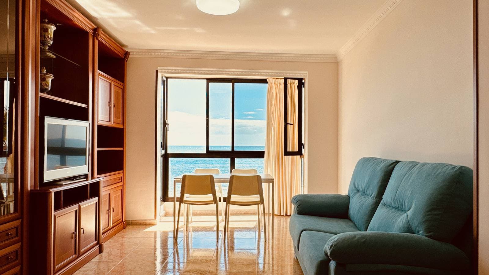 Click&Guest - Bright Sun House with Sea Views 1