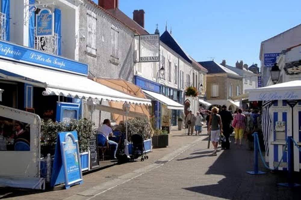 Foto 10 von 29: Typisches Haus in Noirmoutier Terrasse und Parkplatz, Strand 40 Meter