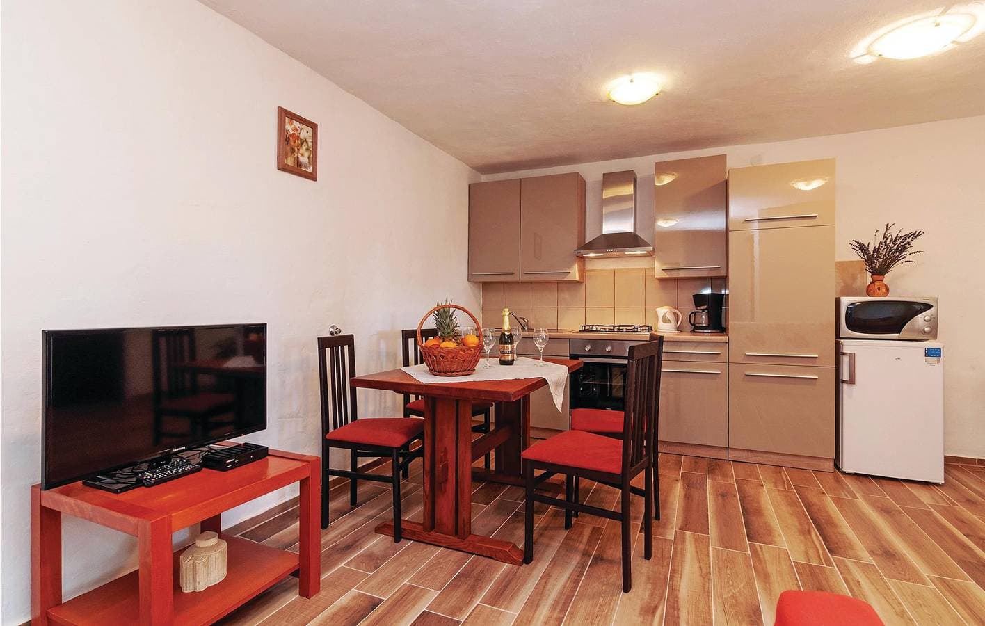 Foto 10 von 24: Charmante Wohnung mit Terrasse und Parkplatz, 400 m von der Küste entfernt