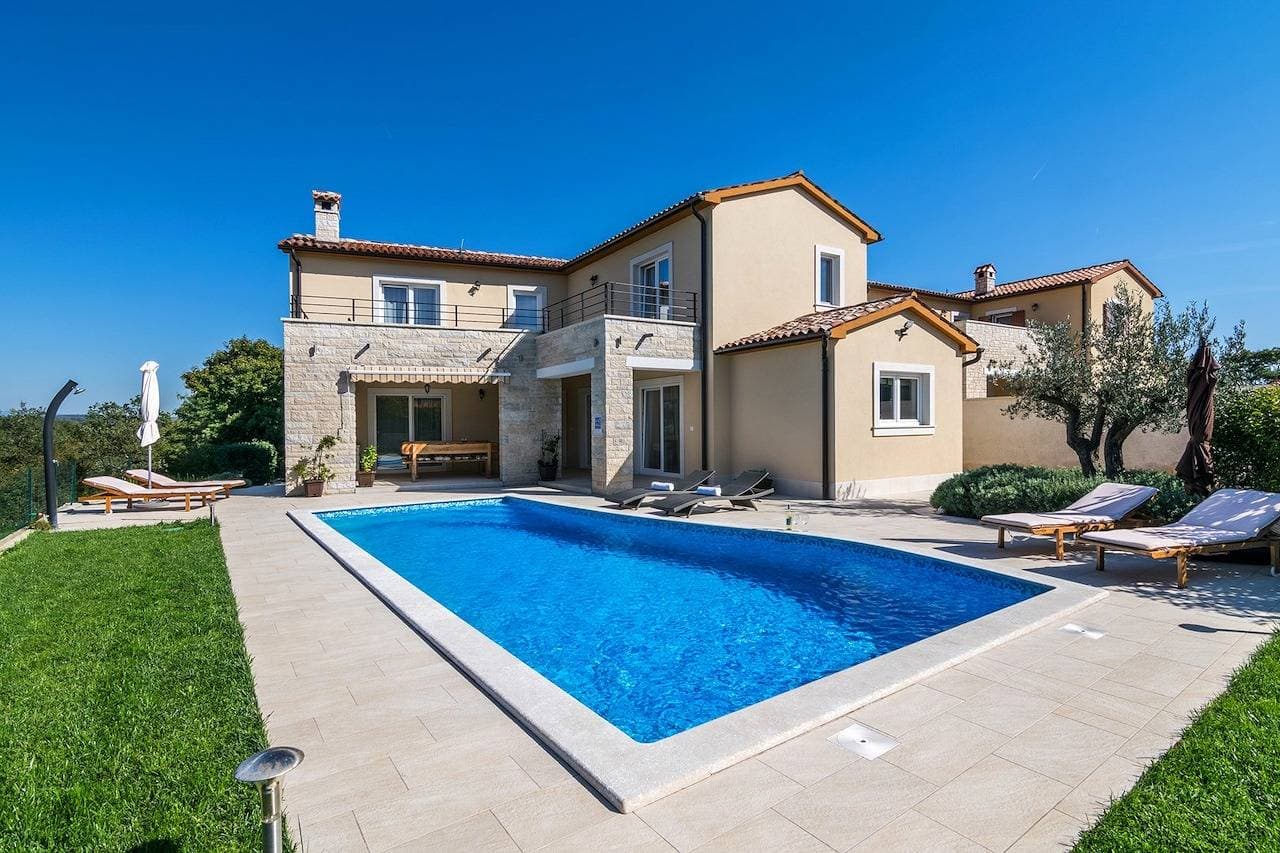 Foto 7 von 40: Privatem Pool, Sauna, Whirlpool, Spa-Bereich, Billardtisch, Tischtennis.