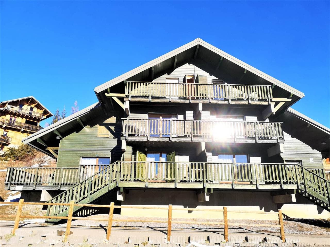 Foto 12 von 13: Residenz Les Chalets d'Aurouze, La Joue du Loup, Dévoluy - Gemütliches Duplex für 4 Personen