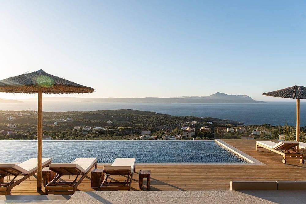 Foto 13 von 19: Villa Eirenis, Divine Sea Views, Private Infinity Pool, Furnished Terrace,.
